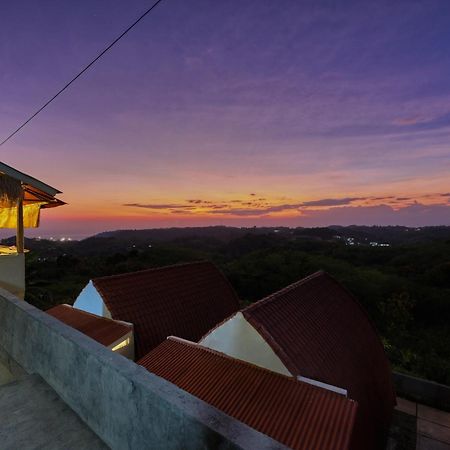 Batumadeg D Sebuluh Bungalow מראה חיצוני תמונה
